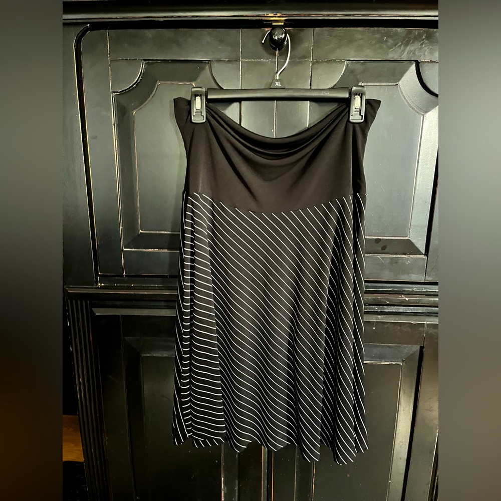 Women’s Midi Skirt